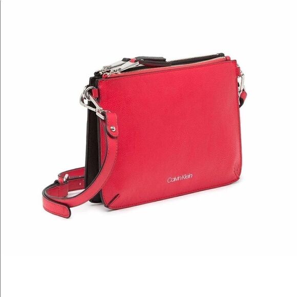 Calvin Klein Pebble Crossbody Bag - Picture 3 of 15